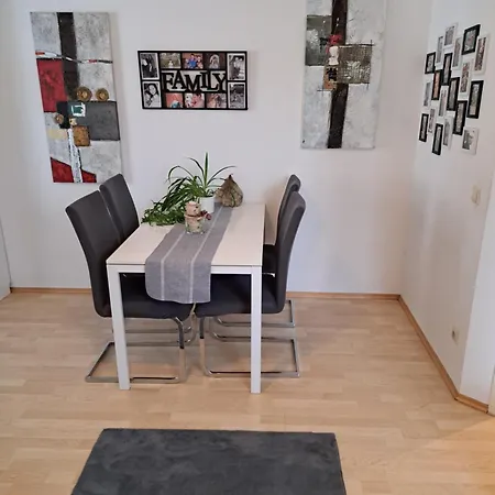 Im Herzen Von Mit Schlossberg Blick Apartamento *